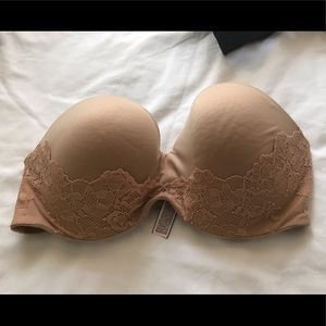 Victoria’s Secret Nude Bra